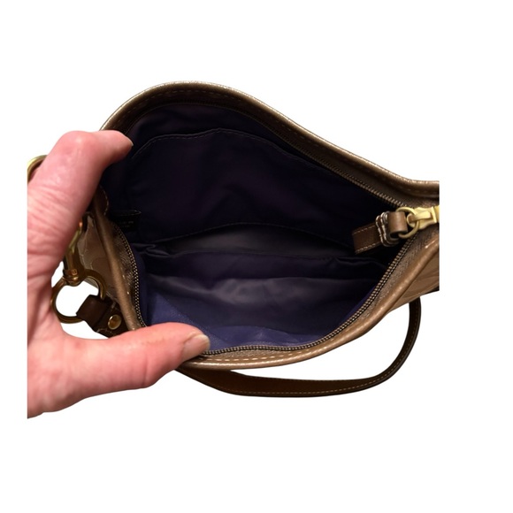 Coach - Picture 3 of 3